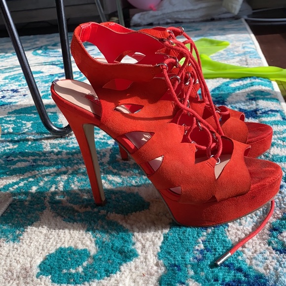 GUESS high heels - Picture 2 of 8